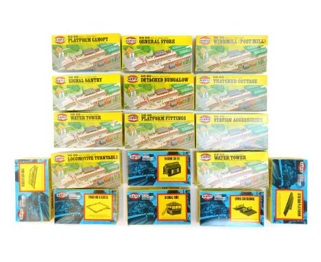 Airfix HO/OO gauge model kits, to include signal box, engine shed, level crossing, fencing and gates, locomotive turntable, w