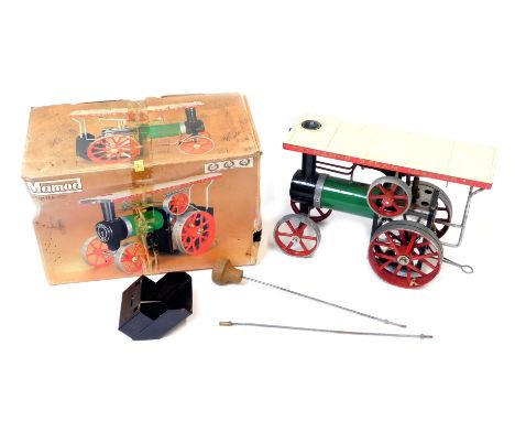 A Mamod TE1A steam traction engine, boxed. 