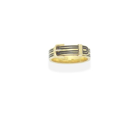 GOLD AND BLACK ENAMEL GARTER RING, DATED 1907Of strap and buckle design, decorated with black enamel, opening to reveal a hai