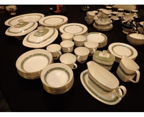 Royal Doulton Rondelay pattern dinner and tea service 