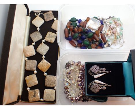 Quantity of jewellery includes silver earrings and stone fossil and pearl necklace 