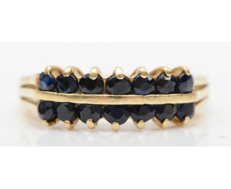 A 14k gold sapphire dress ring, L, 2.5gm. 