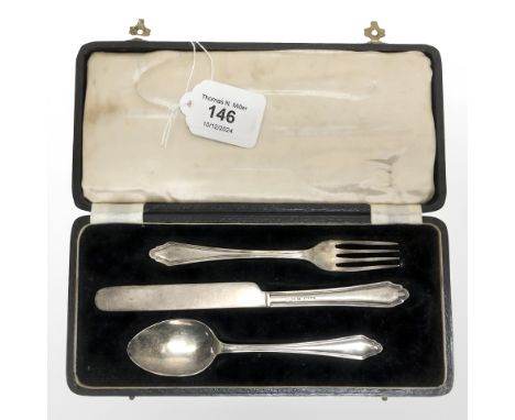 A silver fork, spoon and knife in fitted case, Birmingham, 1933. CONDITION REPORT: Gross weight: 70.8g.