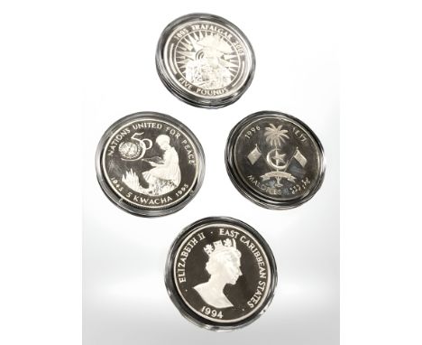 A Maldives 1995 250 Rufiyaa 50th Anniversary of the United Nations 0.925 silver coin, 28.4g, together with a Queen Elizabeth 