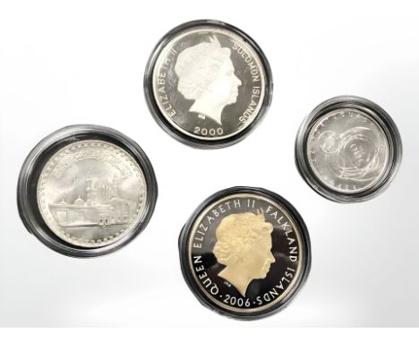 An Arab Republic of Egypt 1982 1 pound 0.720 silver coin, 15g, together with a Portuguese 500 Escudos proof issue 2001 0.925 