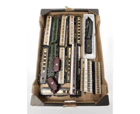 A Hornby Silver King locomotive engine, together with various carriages, pullman coaches, etc.