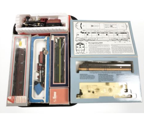 A Proto 2000 series E8/9 locomotive (part set), together with further Lima engine, carriage, Airfix railway items, etc. 