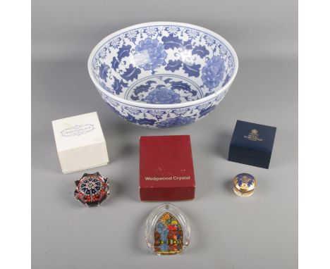 A Wedgwood paper weight along with Strathearn paper weight, Royal Worcester pill box and large blue and white bowl.  Orient &