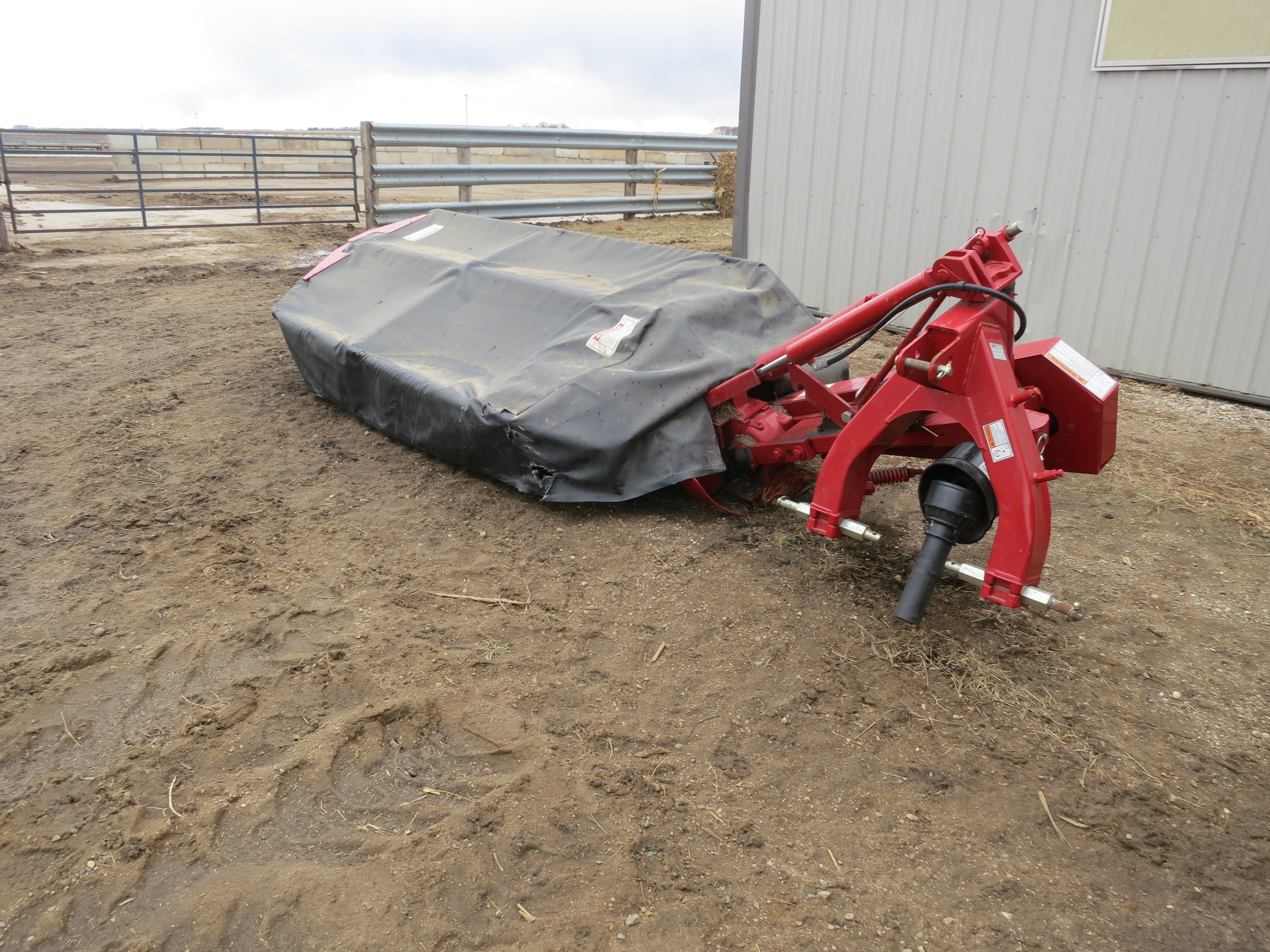 Case IH MD92 9 foot Disk Mower (like new) SRYAN078853