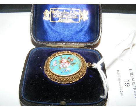 An antique oval pendant locket with floral panel CONDITION REPORT
Dimensions:
Width, 2.4cm
Height, 3cm
Height with hoop, 3.7c