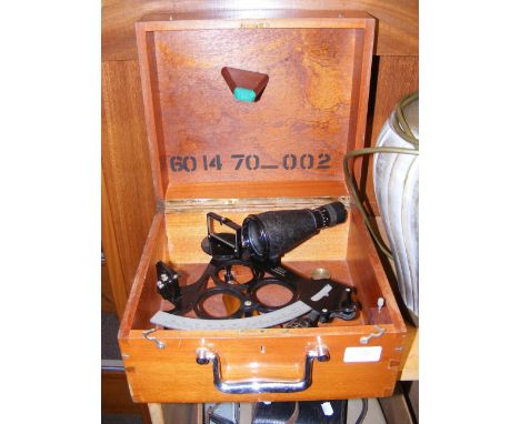 A vintage De Koningh of Arnhem sextant in wooden box  
