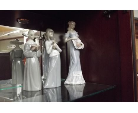 3 Spanish ceramic figurines