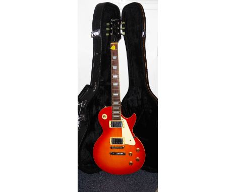 A Gibson USA guitar, the Epiphone company Nashville Tennessee, in great condition, comes with the guitar case which is in gre