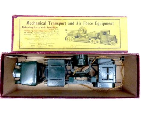 Britains set 1642, Underslung Lorry with Searchlight dark green finish, white rubber tyres, with driver, in original illustra