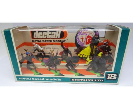 Britains Deetail set 7755, Turks in original window box, with British Infantry and various heavy weapons, Mokarex half chess 
