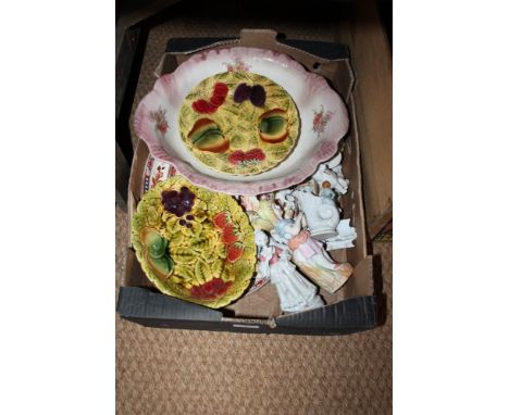 Sarreguemines majolica pottery fruit tazza, ditto oval bowl (a.f) and a quantity decorative china and porcelain figures (some