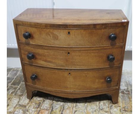 A mahogany 3 drawer bowfronted chest on bracket feet, 81cm tall x 90cm x 47cm, in good polished condition 