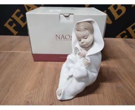 NAO FIGURE ALL BUNDLED UP 1340 BOXED