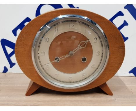 LIGHT OAK SMITHS MANTLE CLOCK WITH KEY