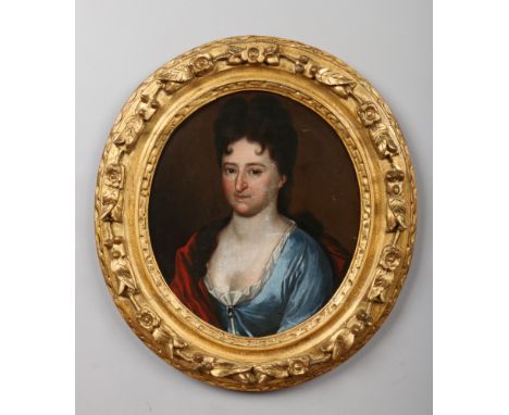 English school early 18th century, gilt framed oval oil on canvas, portrait of a lady. Label verso identifies the sitter as M