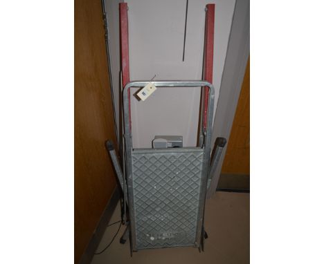 A Bedrray Jobezer folding metal platform/step ladder.