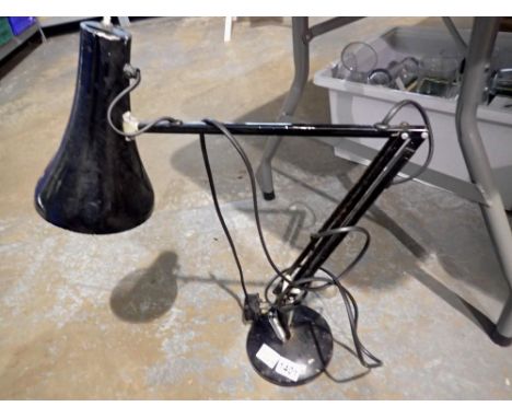 Herbert Terry model 90 angelpoise lamp. All electrical items in this lot have been PAT tested for safety and have passed. Thi
