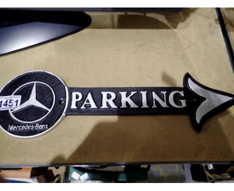 Cast iron Mercedes parking arrow, W: 40 cm. UK P&amp;P Group 2 (£20+VAT for the first lot and £4+VAT for subsequent lots)