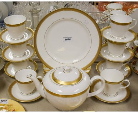 A Royal Worcester Davenham pattern tea service, comprising teapot, eight cups and saucers, six assorted tea plates, bread and