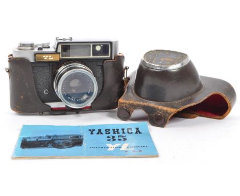 Yashica 35 YL - Vintage 20th century Japanese camera. No. 482550, with Yashinon 1:2.8 f = 4.5 Yashica no 150578. With instruc