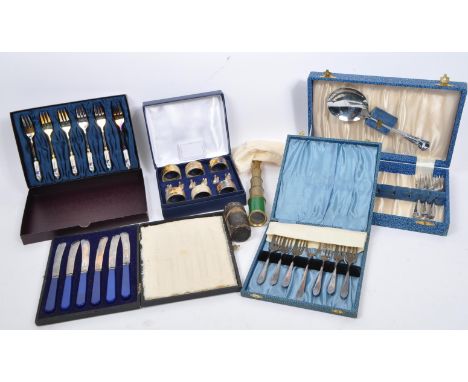 A collection of early to mid 20th century silver plate and tableware items. To include a set of six cake forks with enamel fl