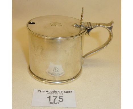 Victorian silver mustard pot, Sheffield 1903, blue glass liner