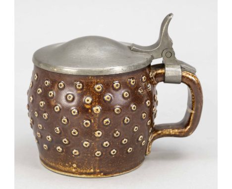 Seidel/Bierkrug, R. Merkelbach Höhr-Grenzhausen, Deutschland 1906-1908. Entwurf: Richard Riemerschmid (1868-1957). Steinzeug 