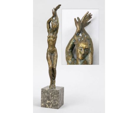Renée Sintenis (1888-1965), ''Kleine Daphne'', Bronze, patiniert, gegossen von der Kunstgießerei Hermann Noack, am Stand hint