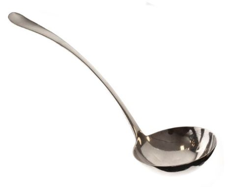Edward VII silver Old English pattern punch ladle, Birmingham 1904, 7oz approx   Condition: 