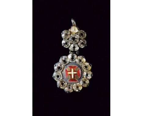 dating: 19th Century provenance: Portugal, Made of silver with enameled medallion and gold cross, decorated like the clasp wi