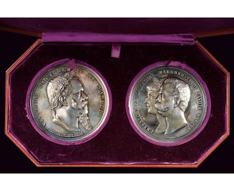 dating: last quarter of the 19th Century provenance: Italy, Both in silver; the first medal with 'Sepoltura al Pantheon', on 