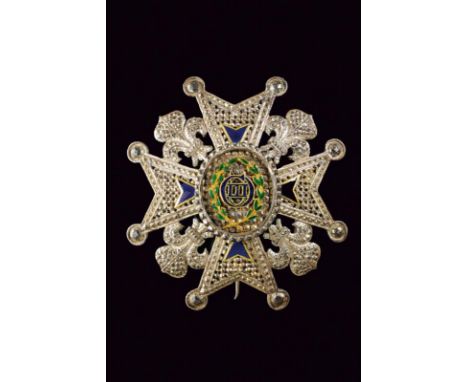 dating: End of 19th beginning of 20th Century provenance: Spain, A commendatore's plaque made of diamond-like, pierced silver