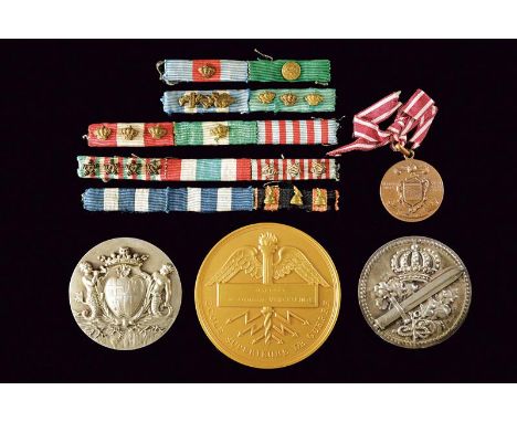 dating: First half of the 20th Century provenance: Kingdom of Italy, Silver medal with dedication  'GENERALE DI C. A. VERCELL