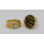 1 Ring GG 18ct. mit 2 Baguettebrillanten je wohl ca. 0,07ct. sowie 1 Wappenring GG 14ct., je Tsp.
