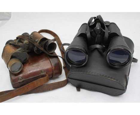 A pair of WW1 Bausch & Lomb binoculars for the US Army Signal Corps, 6E/360, with original brown leather case, together with 