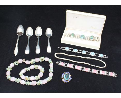 A small quantity of good quality costume jewellery including a rose quartz necklace and matching bracelet and an agate bracel