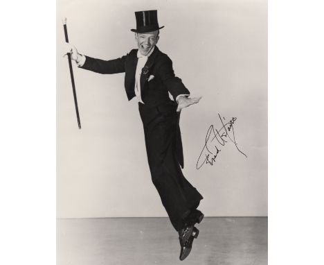ASTAIRE FRED: (1899-1987) American Dancer & Actor, Academy Award winner. Signed 8 x 10 photograph, a classic image of Astaire