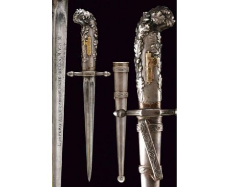 dating: 1933-45 provenance: Kingdom of Italy, Silver grip, embossed and chiselled with oak branches, gold fasces, cross-bar e