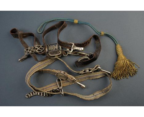 dating: First half of the 20th Century provenance: Kingdom of Italy, One sword-knot in gold and light-blue fabric with tassel