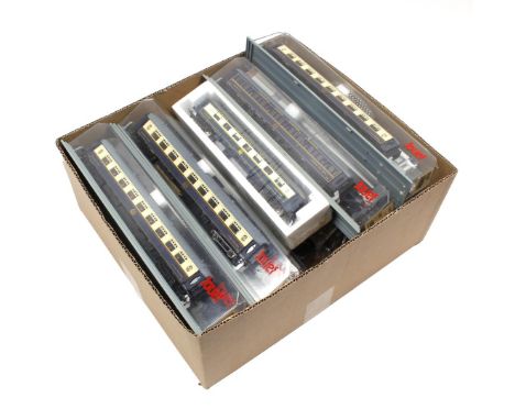 29 pieces Jouef model trains wagons