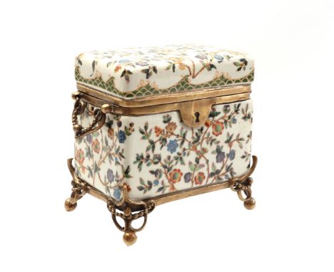 After antique model porcelain box on ball feet, 14 cm high, 13.5x8.5 cm
