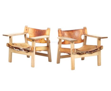 Børge Mogensen (1914-1972)2 oak armchairs with harness leather, design Børge Mogensen for Fredericia Stolefabrik, so-called '