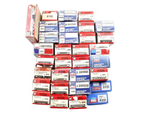 32 pieces Jouef model trains wagons
