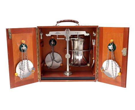 Inspector's Balance, Wiltshire County Cuncil, Model 6765, in wooden case, 43 cm high, 44 cm wide, 18 cm deep