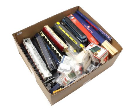 Lot Lima model trains wagons, rails and parts